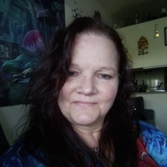 Meet your Posher, Linda - Picture 1 of 1